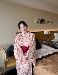 🌸お名前とスタイル: カーユンズー 身長: 165cm 体重: 47kg 年齢: 29歳 カップ: C+