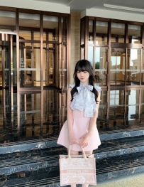 みう 156cm.Cカップ.20歳.41kg