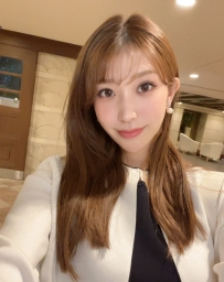 #东京的小奈为您介绍清纯正妹女孩！