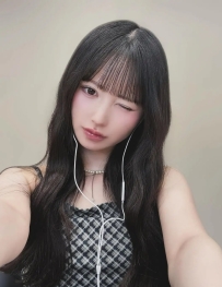 🇯🇵女生名字： 小泥  155cm 46kg 三圍：82B / 57 / 83